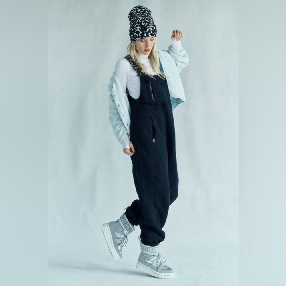 FP Movement NWT black Hit the Slopes fleece overalls ski bibs overalls size XS